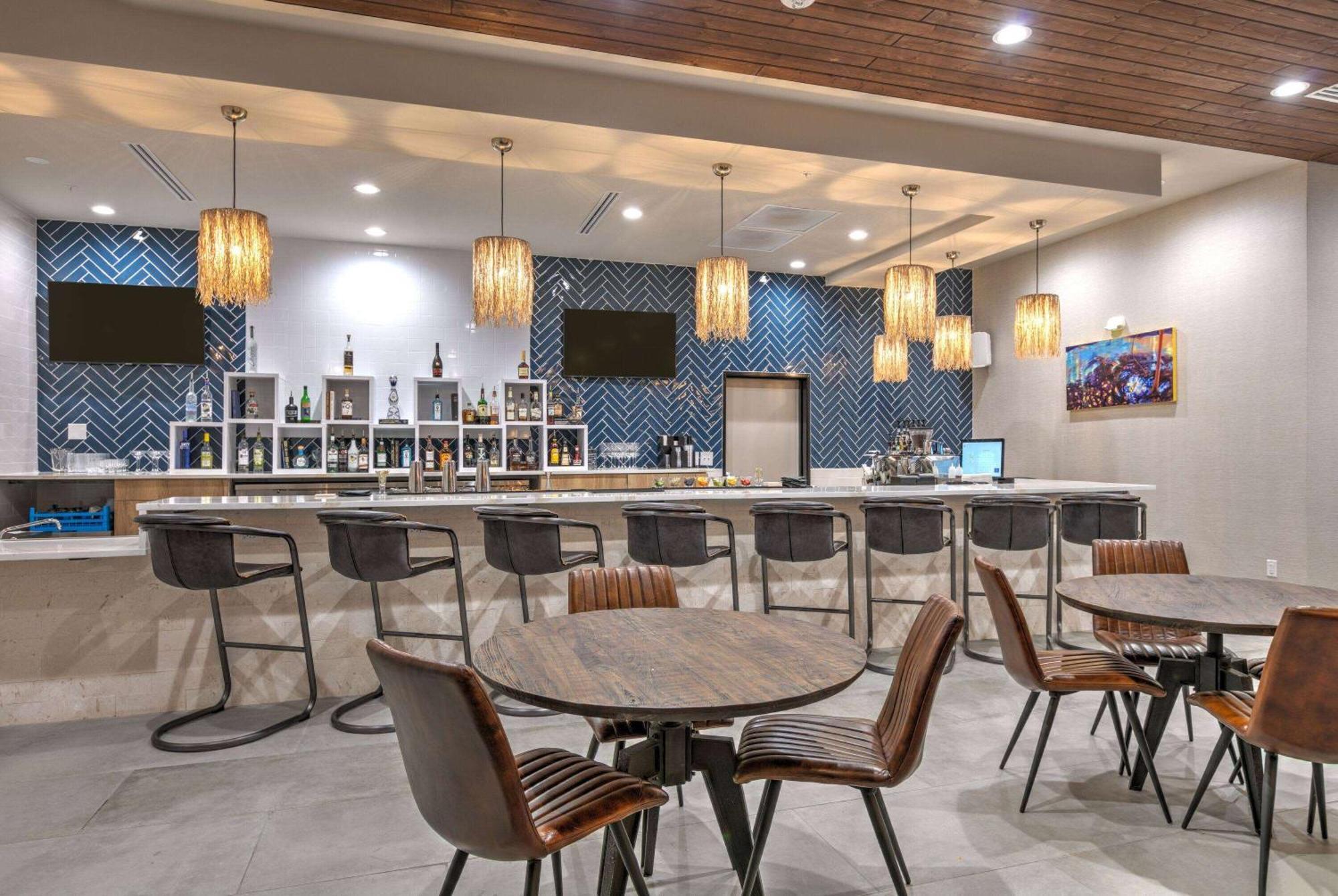 Hotel The Elm, A Ramada By Wyndham Little Elm Exterior foto