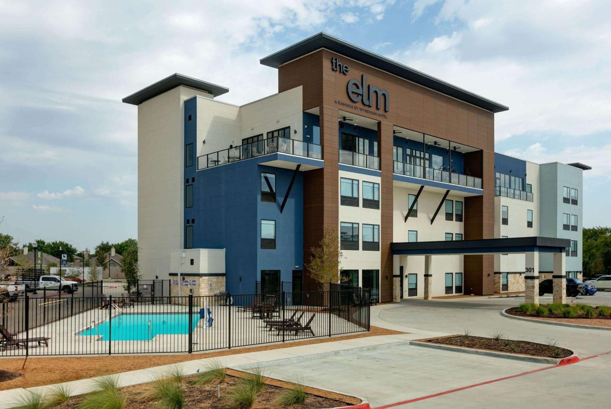 Hotel The Elm, A Ramada By Wyndham Little Elm Exterior foto